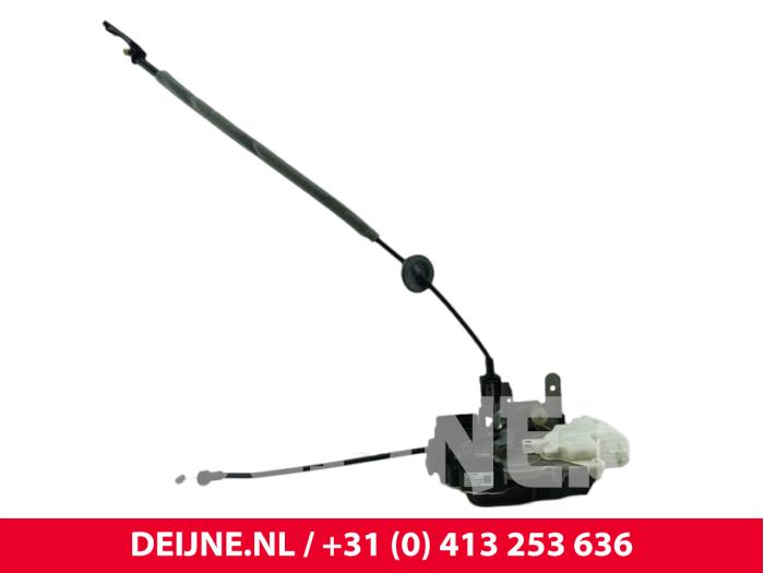 Volvo V40 Front door lock mechanism 4-door, right O294593