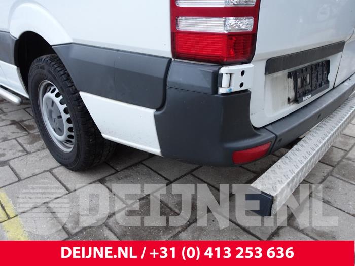 Mercedes Sprinter Stoßstangenecke links hinten O294685