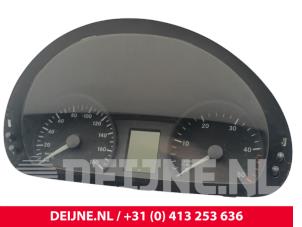 Mercedes Sprinter Odometer KM O294700 photo 2