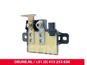 Mercedes Vito Start/Stop Relais O294763 foto 2