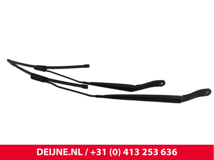 Opel Vivaro Scheibenwischerarm-Set O294877