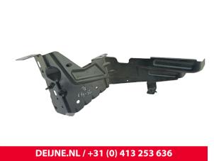 Volvo XC40 Koplampframe rechts O294903 foto 2