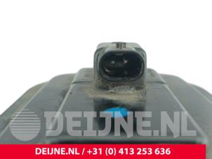 Volkswagen Crafter Side marker light left O294933 photo 3