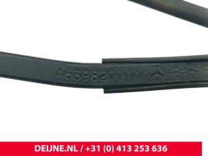 Mercedes Vito Ruitenwisserarm voor O294943 foto 3