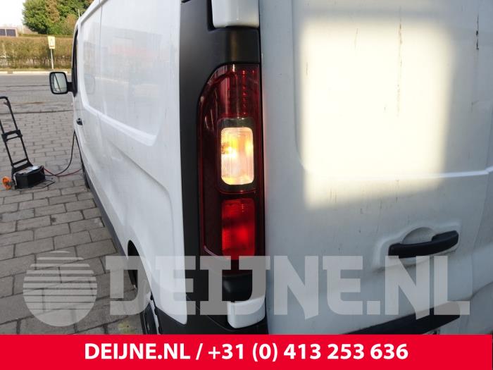 Opel Vivaro Taillight, left O295184