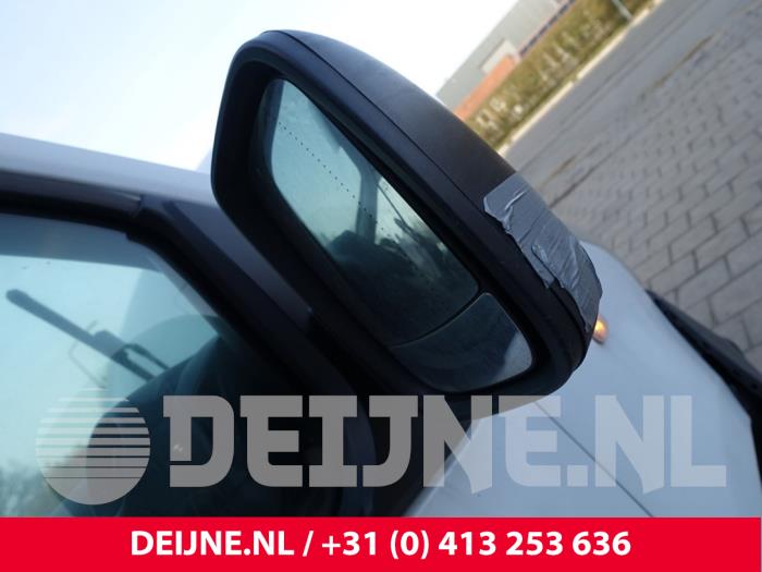 Opel Vivaro Wing mirror, right O295189