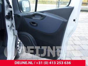 Opel Vivaro Door 2-door, right O295210 photo 2