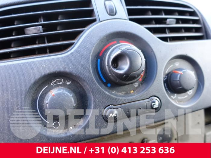 Renault Kangoo Kachel Bedieningspaneel O295292