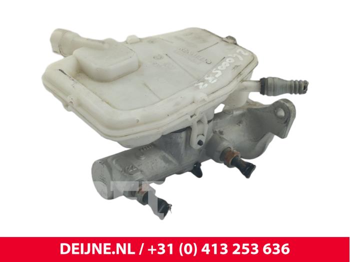 Opel Vivaro Hauptbremszylinder O295350