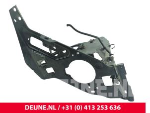 Lynk & Co 01 Scheinwerferrahmen rechts O295362 foto 2