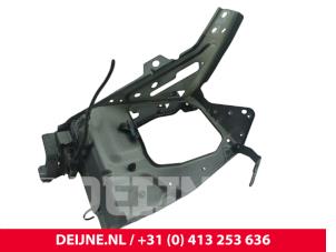 Lynk & Co 01 Scheinwerferrahmen rechts O295362 foto 3