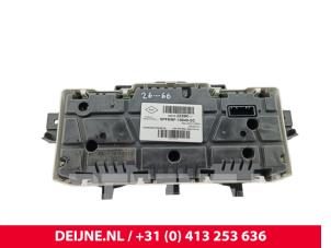 Renault Trafic Odometer KM O295394 photo 2