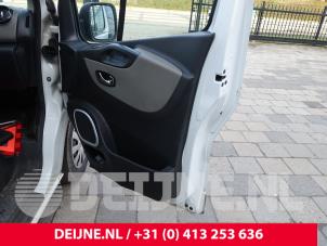 Renault Trafic Tür 2-türig rechts O295400 foto 2