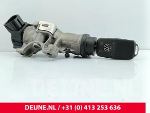 Volkswagen Transporter Ignition lock + key O295576 photo 2