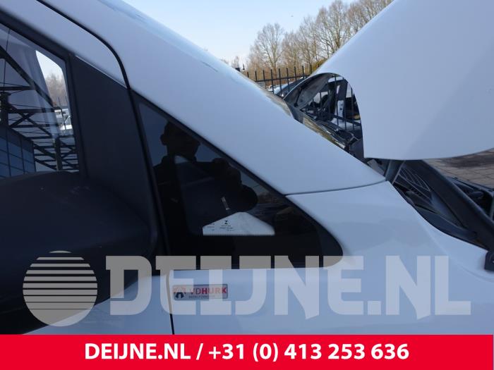 Mercedes Vito Dreieckfenster rechts vorne O295643