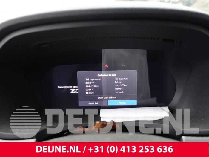 Volvo V90 Tacho - Kombiinstrument KM O295800