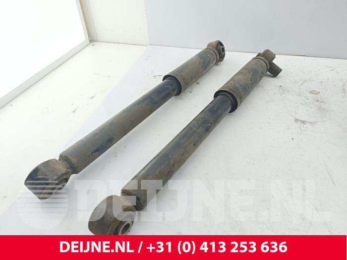 Mercedes Vito Schokdemper set O295828