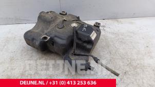 Renault Trafic Adblue Tank O296082 foto 3