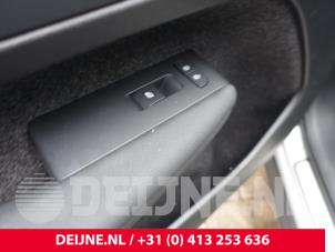 Volvo XC40 Türverkleidung 4-türig links vorne O296107 foto 2