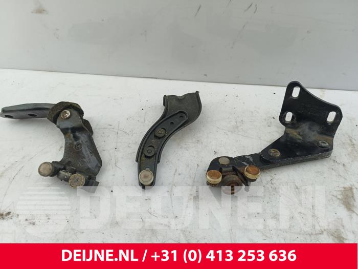 Volkswagen Caddy Schuifdeurrol rechts O296110