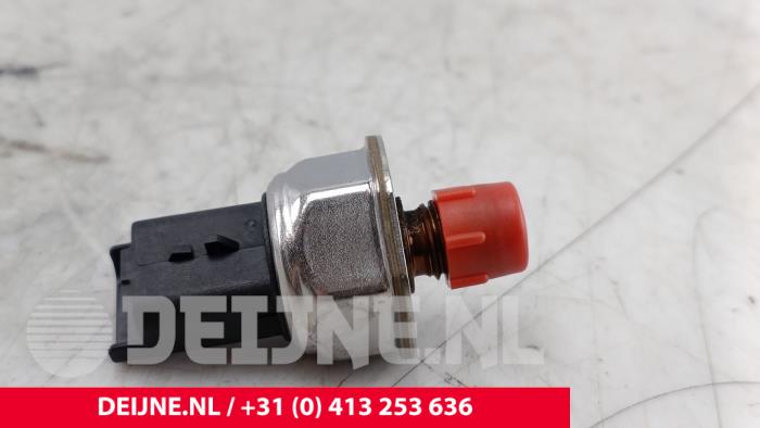 Gebruikte Brandstofdruk sensor Citroen Jumper (U9) 2.2 Blue HDi 140 Prijs € 30,25 Inclusief btw aangeboden door van Deijne Onderdelen Uden B.V.