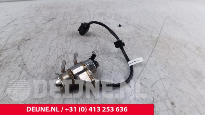 Volkswagen Transporter Adblue injector O296370
