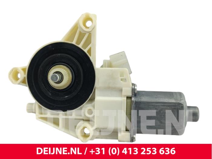 Mercedes Vito Door window motor O296376