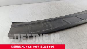Volvo XC60 Rear bumper component, central O296446 photo 2