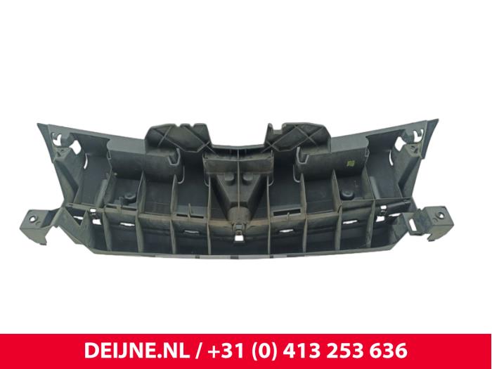 Renault Kangoo Grillhalter O296465