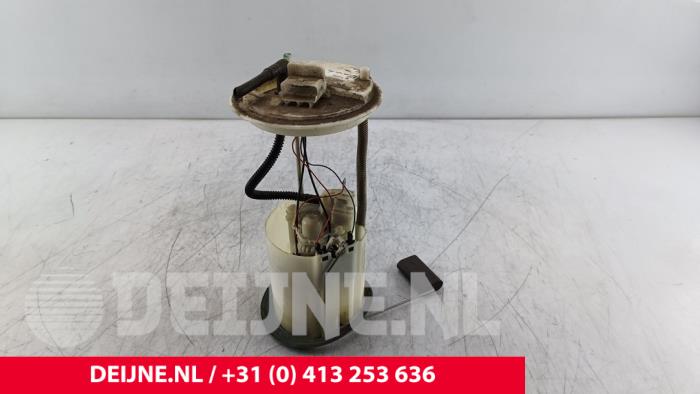 Gebruikte Tank element Pomp Fiat Doblo Cargo (263) 1.4 16V Prijs € 45,00 Inclusief btw aangeboden door van Deijne Onderdelen Uden B.V.