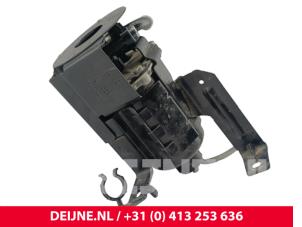Mercedes Vito Brandstoffilterhuis O296487 foto 3