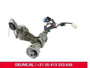 Hyundai H200 Ignition lock + key O296523 photo 3