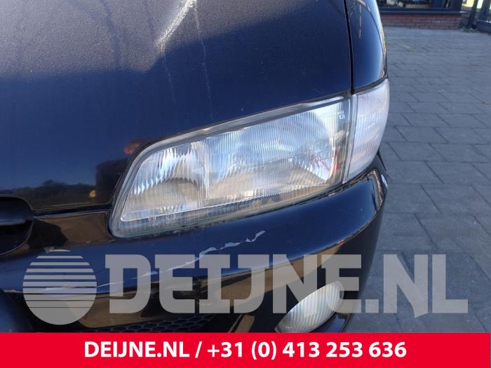 Hyundai H200 Headlight, left O296524