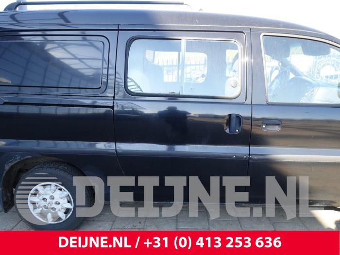 Hyundai H200 Sliding door, right O296538