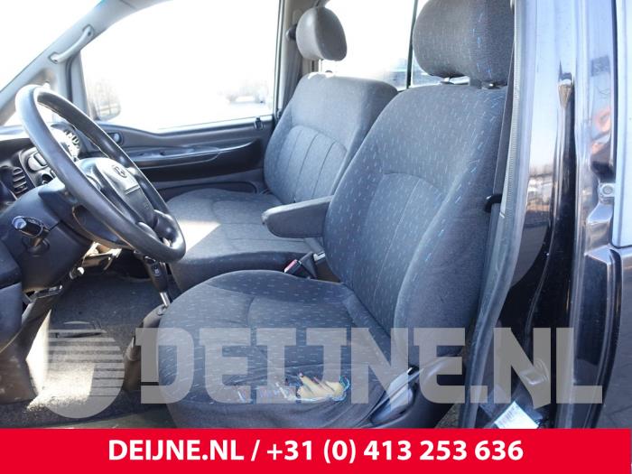 Hyundai H200 Seat, left O296540