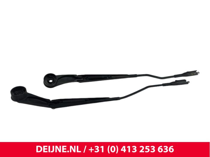 Ford Transit Connect Ruitenwisserarm set O296568