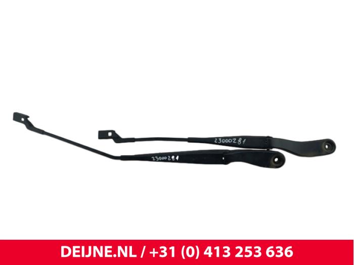 Volvo C70 Scheibenwischerarm-Set O296581