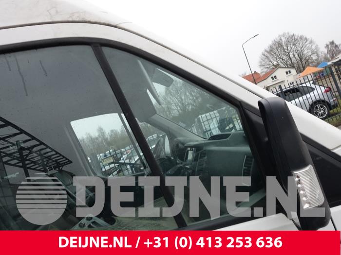 Hyundai H350 Driehoeks Ruit rechts-voor O296617