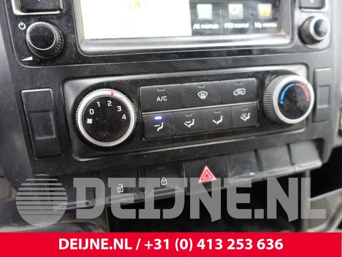 Hyundai H350 Kachel Bedieningspaneel O296624
