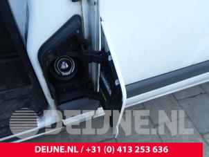 Ford Transit Custom Tank Klep O296857 foto 2