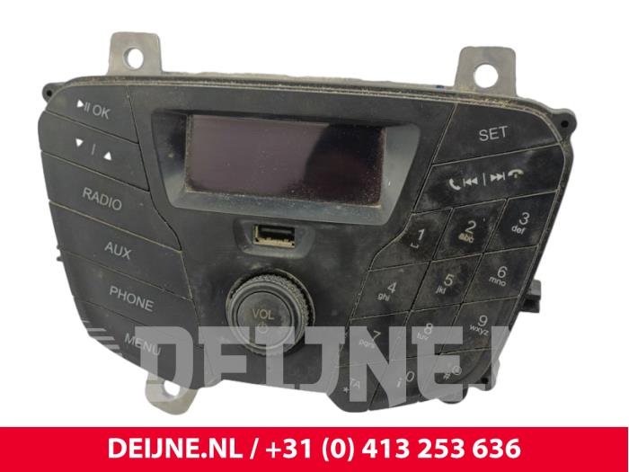 Ford Transit Custom Radiobedienfeld O296887