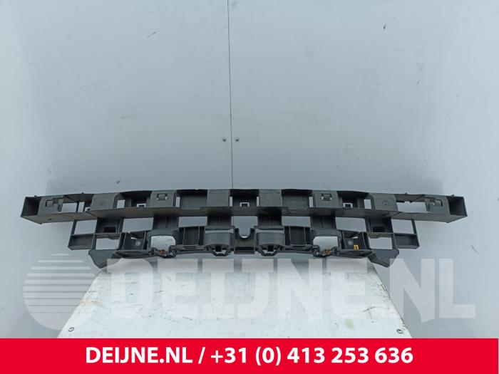 Renault Trafic Bumperframe voor O296940
