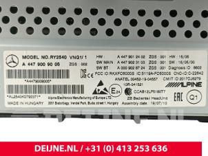 Mercedes eVito Display Multi Media control unit O296941 photo 3