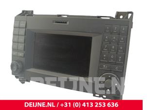 Mercedes eVito Display Multi Media control unit O296941 photo 2