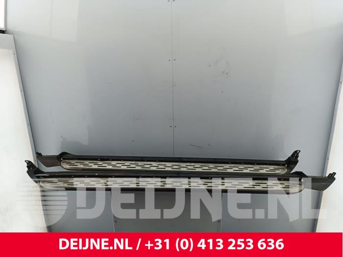 Volvo XC90 Sideskirt left+right O296947