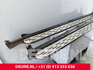 Volvo XC90 Zijskirtset links+rechts O296947 foto 2