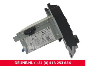 Mercedes eVito Display Multi Media control unit O296964 photo 3