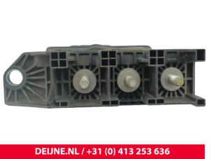 Opel Vivaro Spannungsregler O296975 foto 3