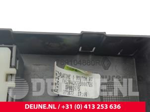 Nissan Townstar Elektrisch Raam Schakelaar O297014 foto 3