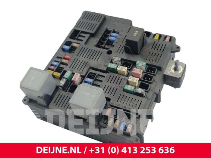 Volvo V60 Fuse box O297017